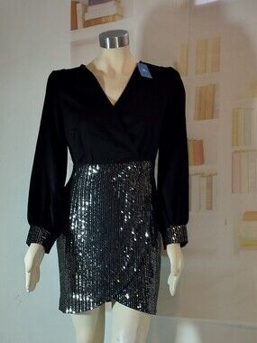 Cupshe Black Long-Sleeve V-Neck Mini Dress with Silver Sequin Skirt